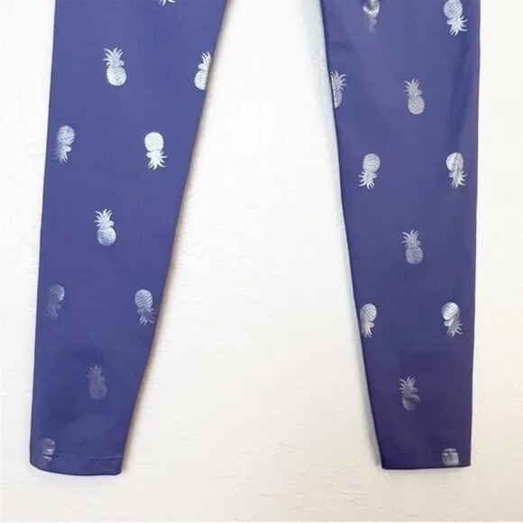 •BEYOND YOGA• Dusty Filet Pineapple Print High‎ Waisted Midi Leggings Size S - Picture 10 of 13